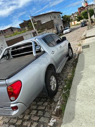 MITSUBISHI L200 TRITON 3.2 HPE 4X4 CD 16V TURBO INTERCOOLER DIESEL 4P MANUAL MITSUBISHI L200 TRITON 3.2 HPE 4X4 CD 16V TURBO INTERCOOLER DIESEL 4P MANUAL